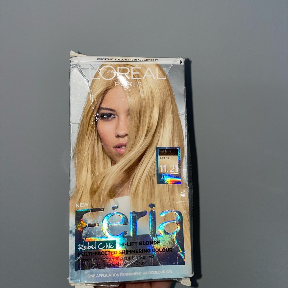 L'Oreal Paris Feria Hair Color 11.21 Bad to the Blonde